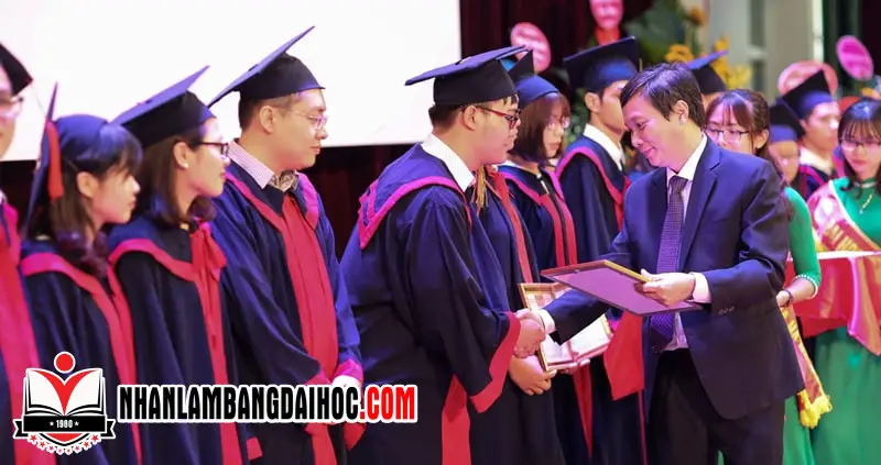 Làm bằng đại học tại Hà Nội: Nhanh chóng, Uy tín - NhanLamBangDaiHoccom