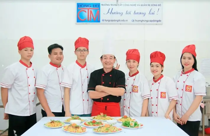 Học Nghề Đầu Bếp Có Cần Bằng Cấp? - Lộ Trình Và Cơ Hội