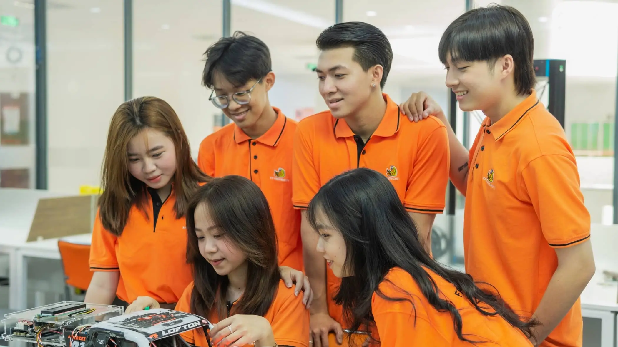 Bằng Đại học FPT có giá trị không? Làm bằng Đại học FPT ở đâu uy tín?
