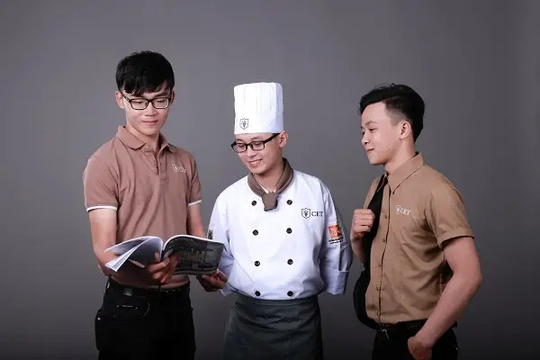 25 Tuổi Nên Học Nghề Gì? Khám Phá Con Đường Sự Nghiệp