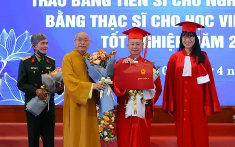 Bằng Đại Học Giả Có Công Chứng Được Không? - Tìm Hiểu Rủi Ro Pháp Lý