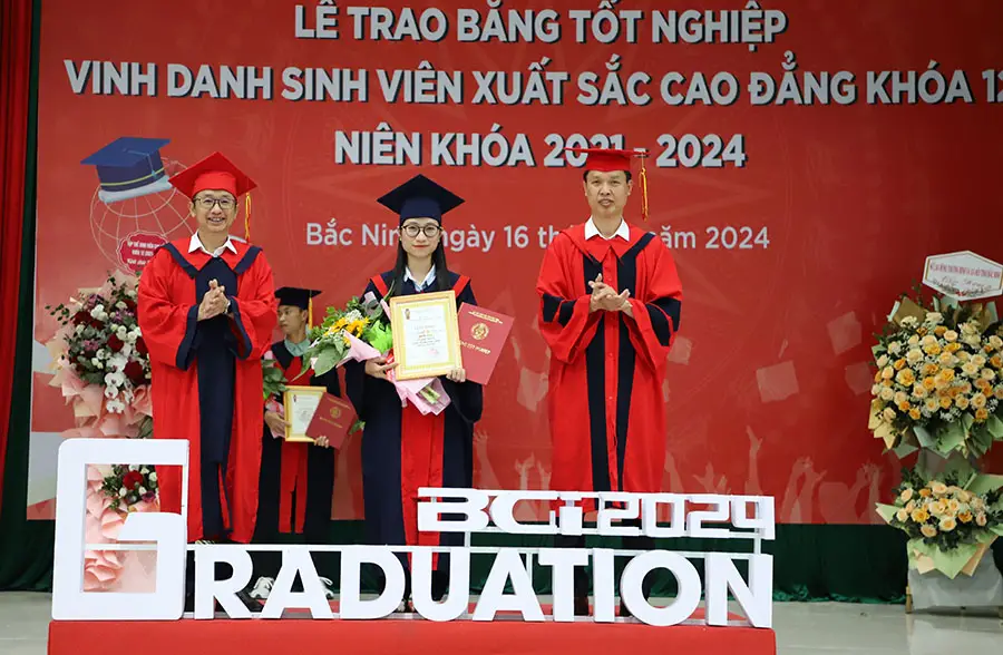 Mua Bằng Cao Đẳng Chính Quy Nâng Cao Cơ Hội Nghề Nghiệp - Làm Bằng AZ