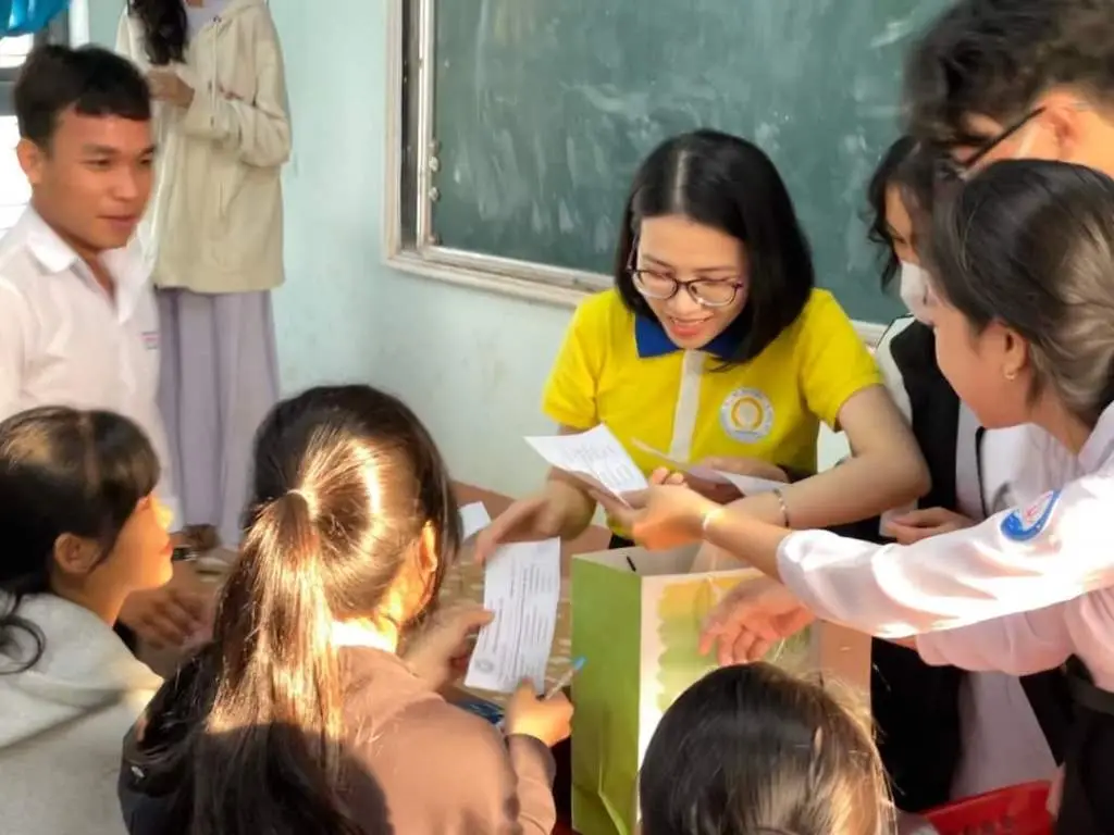 Quản trị Kinh doanh có cần học Toán? Vai trò quan trọng của Toán học
