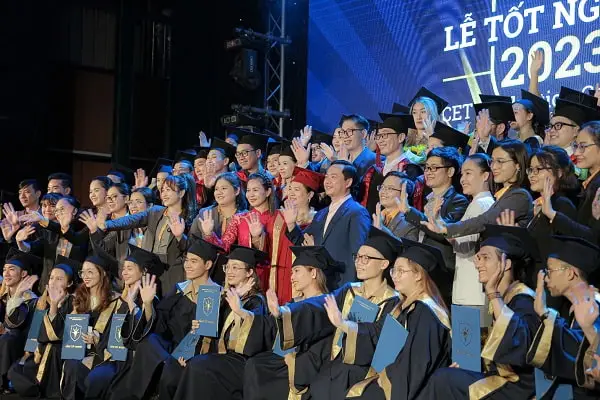 Trung cấp là gì? Khái niệm, Học sinh trung cấp, Lợi ích