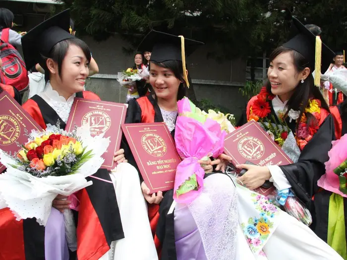 Cấp lại bằng tốt nghiệp đại học: Thủ tục, hồ sơ và quy trình chi tiết