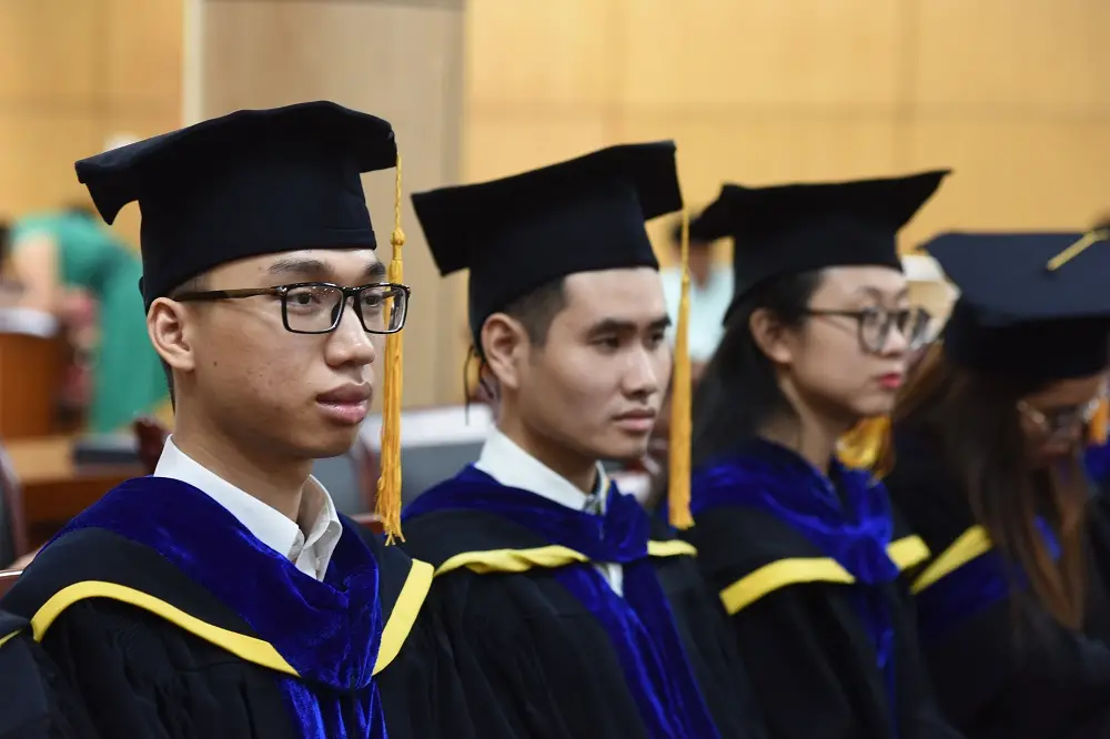 Cấp lại bằng tốt nghiệp đại học: Thủ tục, hồ sơ và quy trình chi tiết
