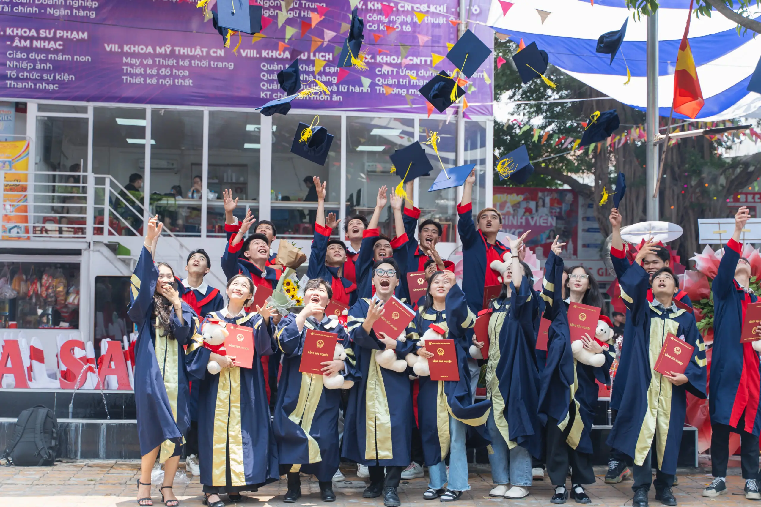 Cao đẳng Bách Khoa Sài Gòn - Học phí, điểm chuẩn, tuyển dụng