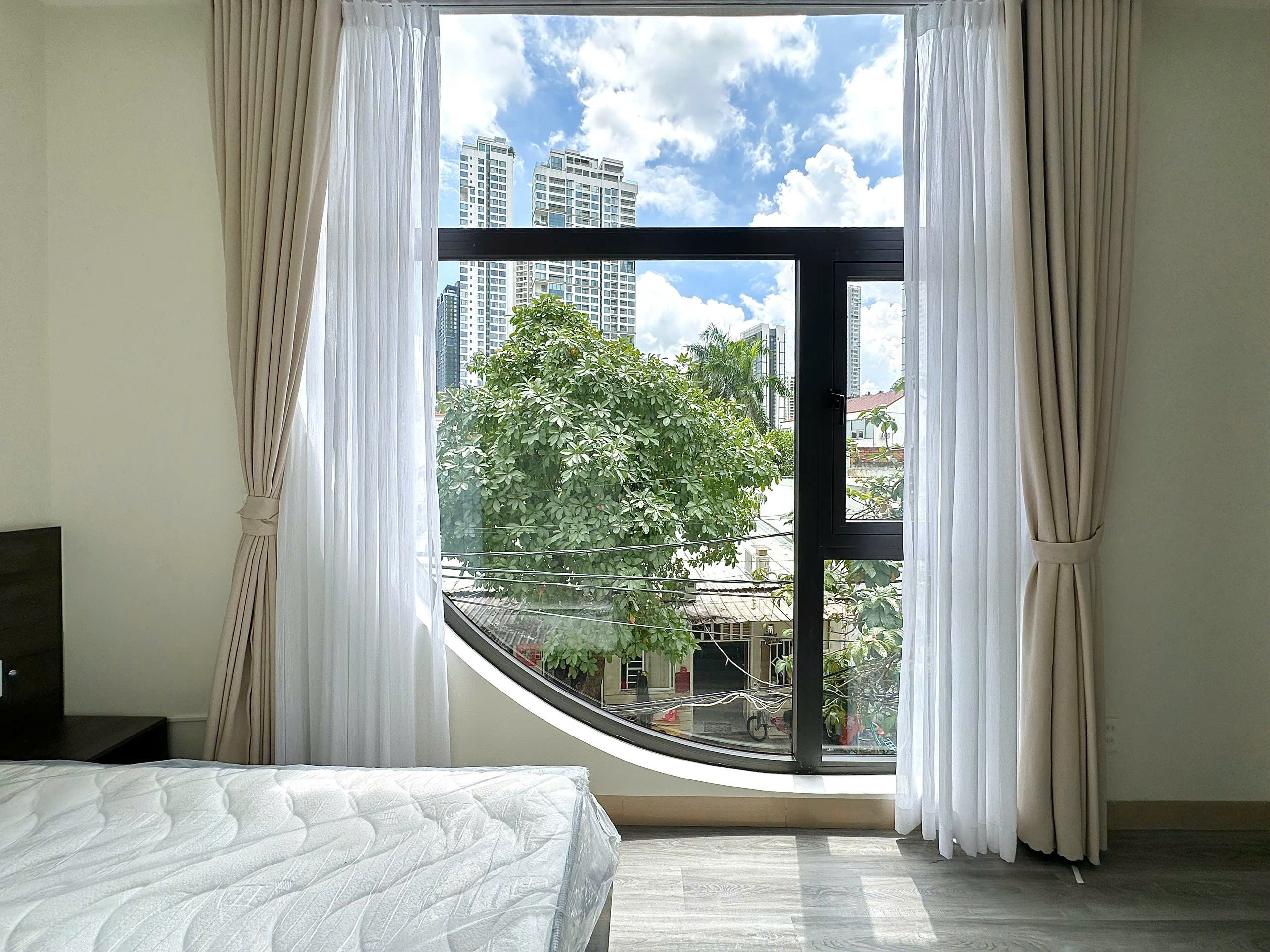 Cho thuê 1PN view đẹp đầy đủ tiện nghi