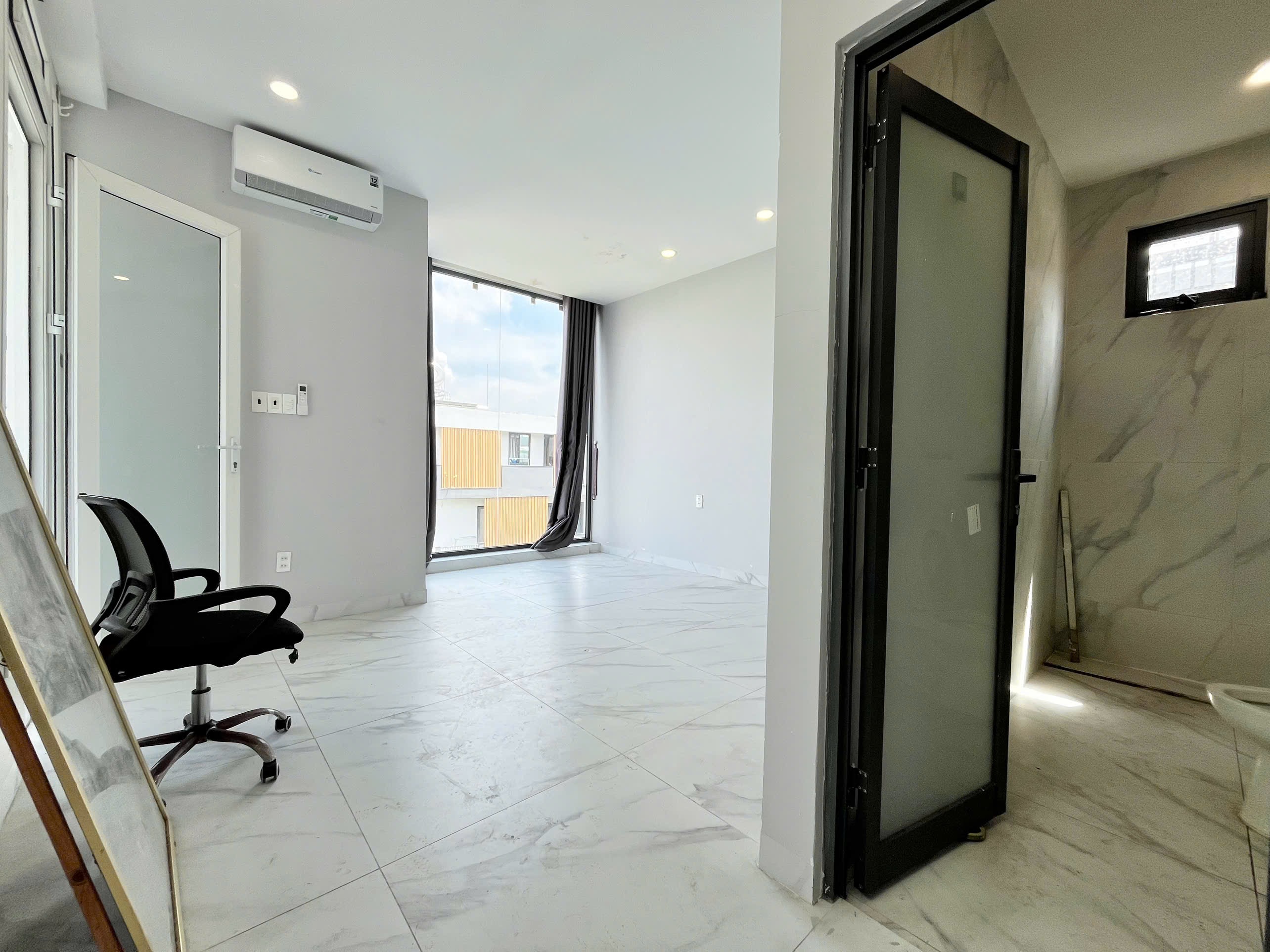 Gallery 2