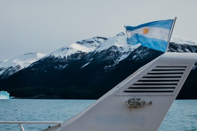 https://res.cloudinary.com/dvtx69f1o/image/upload/v1712859894/safari_azul_3f8c495f8c.jpg