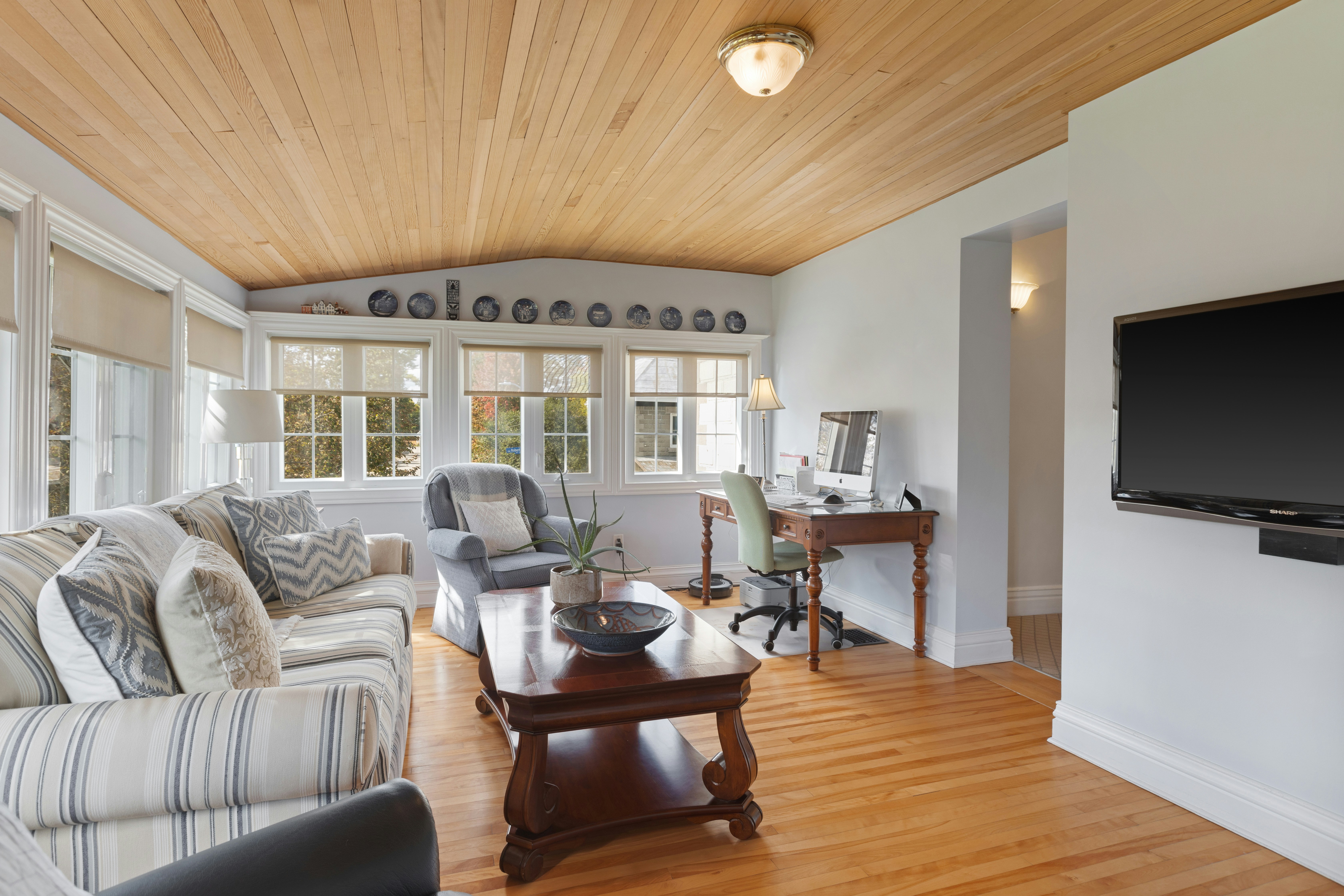 Community-supported sustainable housing development