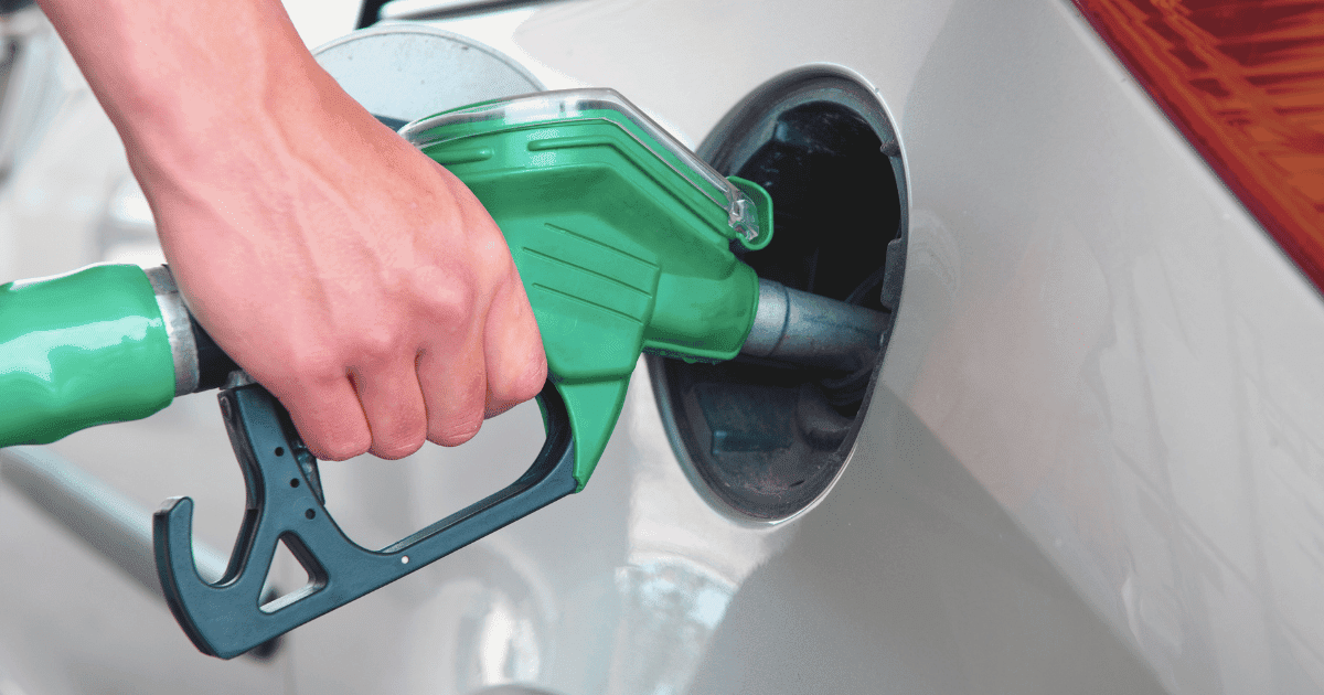 燃費を劇的に向上させる簡単運転テクニック10選