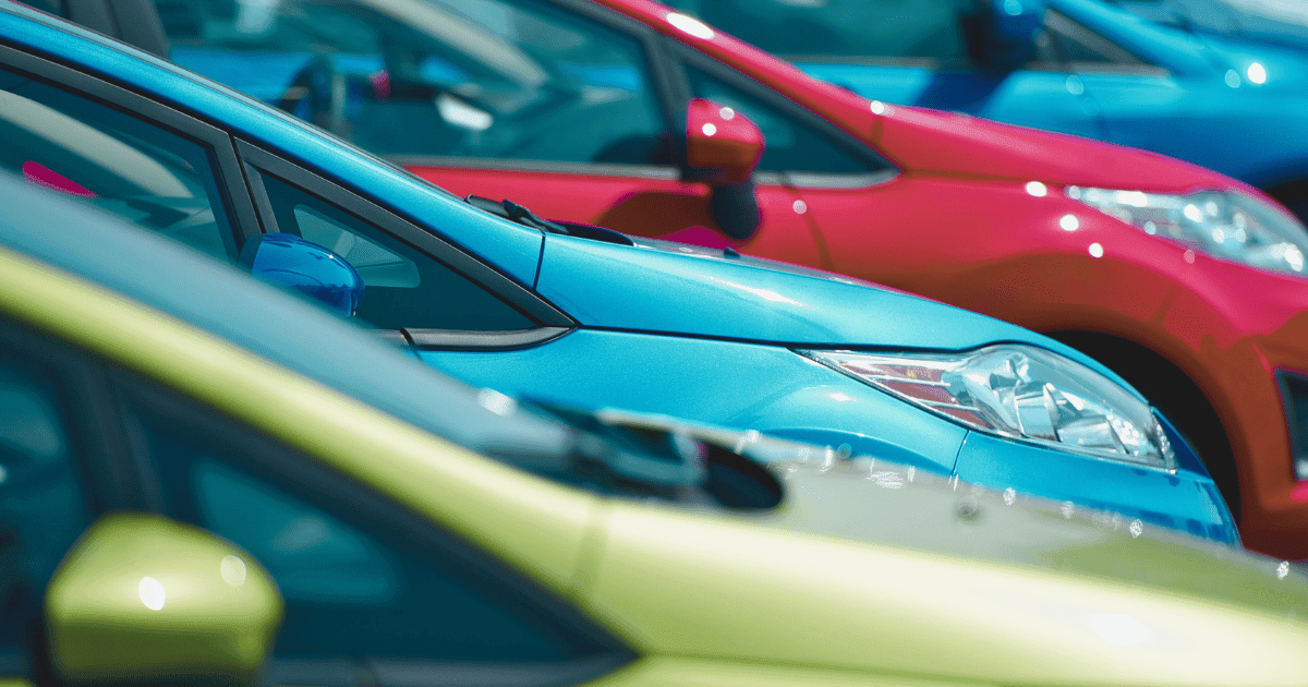 車色で洗車回数が変わる3つの理由！色別の最適な頻度とは