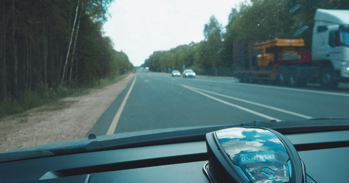 レーダー探知機の選び方と活用法 – 安全運転をサポートする完全ガイド