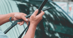 タイヤ交換と同時に行おう！ワイパーブレード交換の完全ガイド