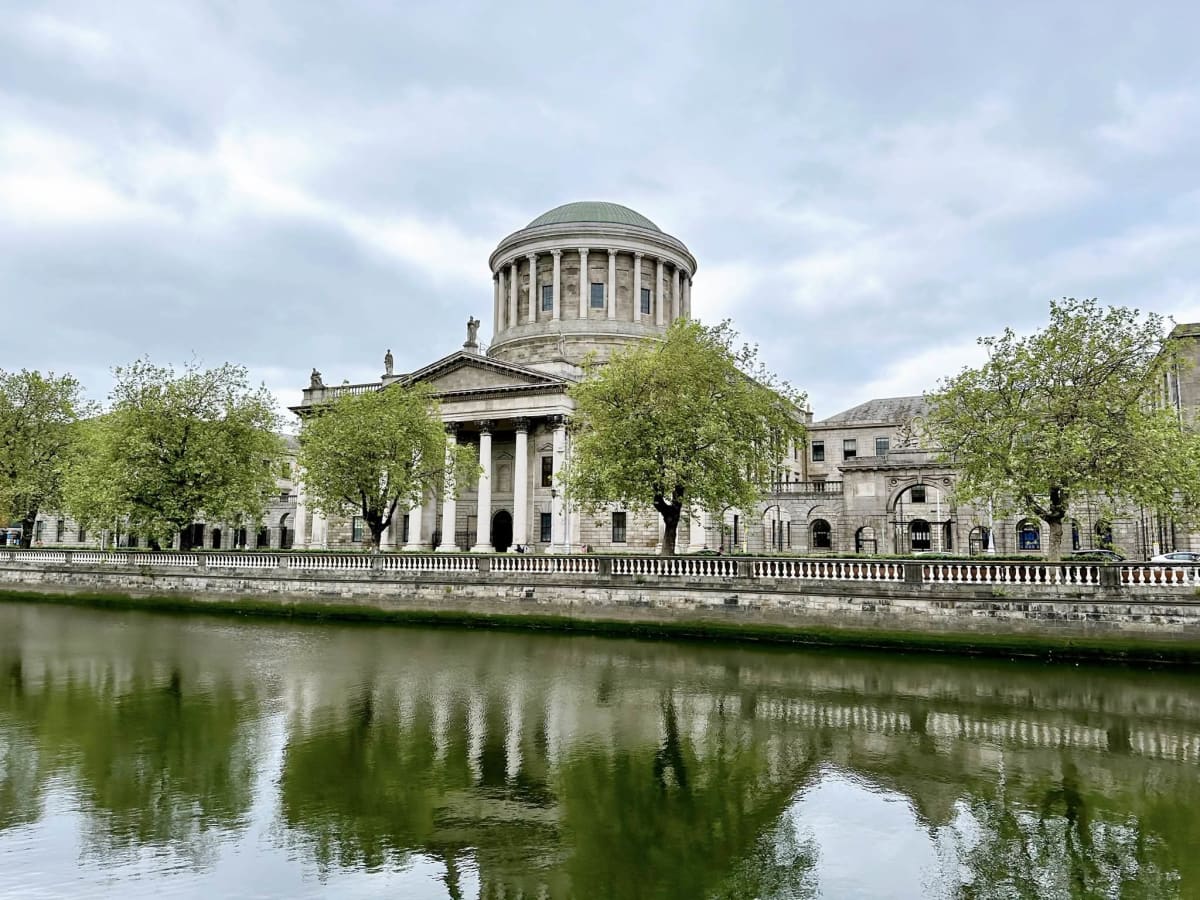 Ireland — không hào nhoáng nhưng có chất riêng
