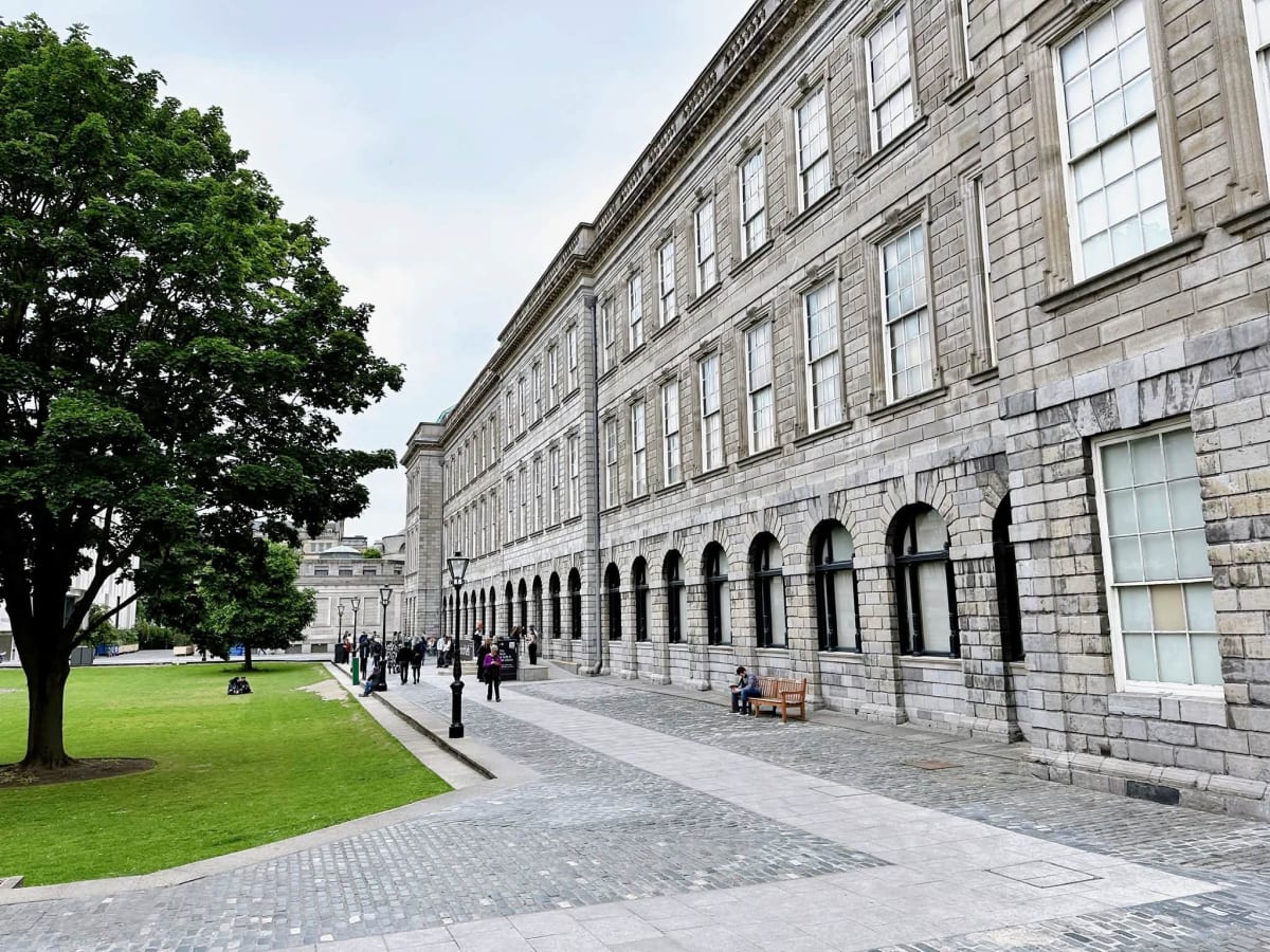 Ireland — không hào nhoáng nhưng có chất riêng