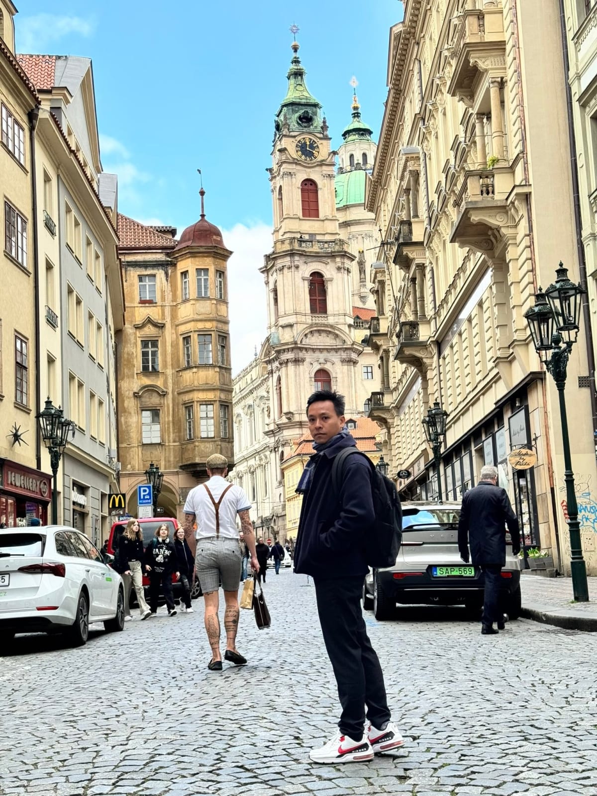 Prague — đẹp như cổ tích, nhưng tự lái thì khác