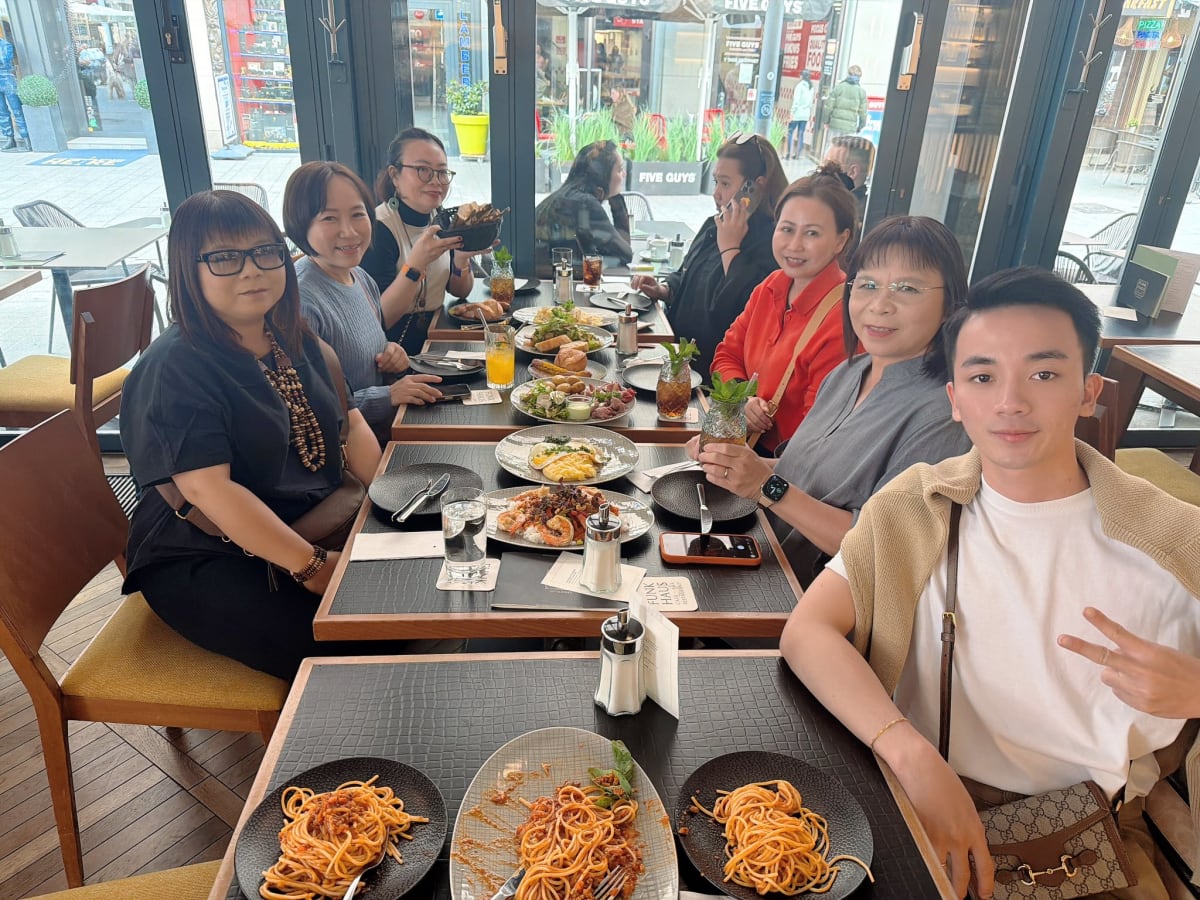 Kinh nghiệm lái xe từ Amsterdam sang Brussels