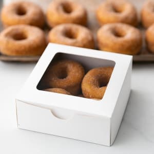 Durable cardboard boxes for bakeries