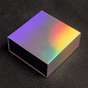holographic-foiling finishing on box