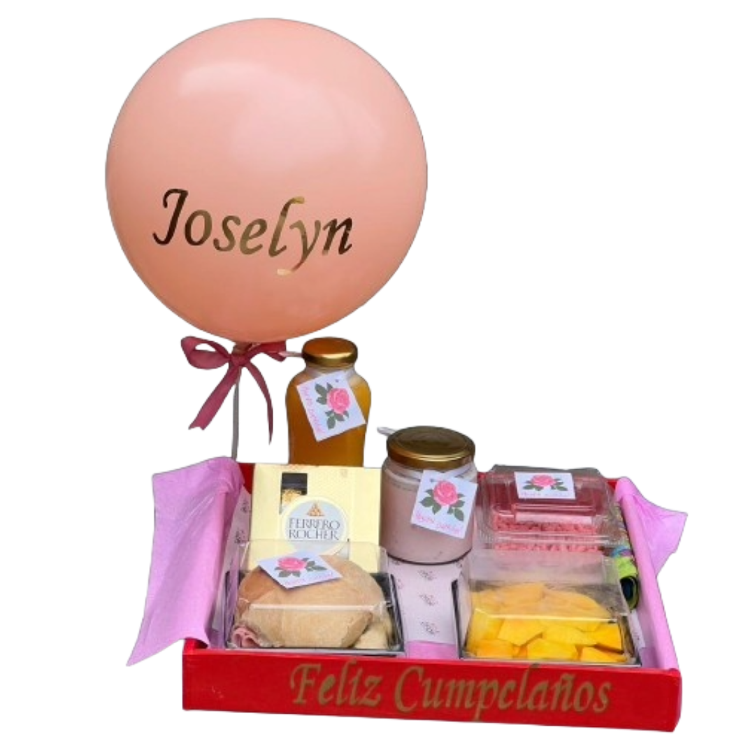 Desayuno sorpresa con frutas, cereal, bandeja personalizada en Guayaquil - Floreria DIFIORI Guayaquil