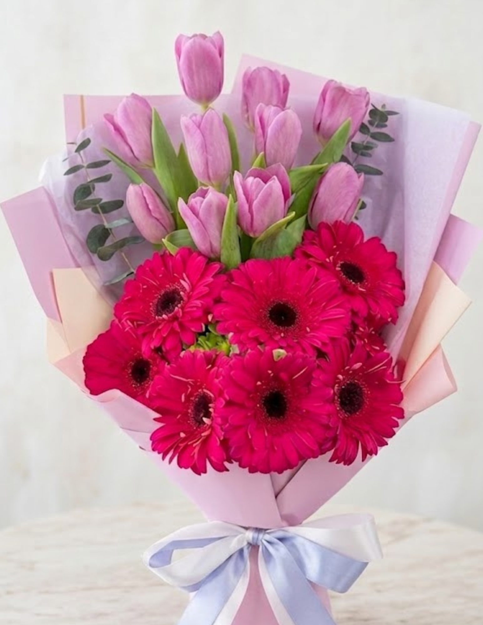 Ramo de Tulipanes con Gerberas | Guayaquil - Floreria DIFIORI Guayaquil