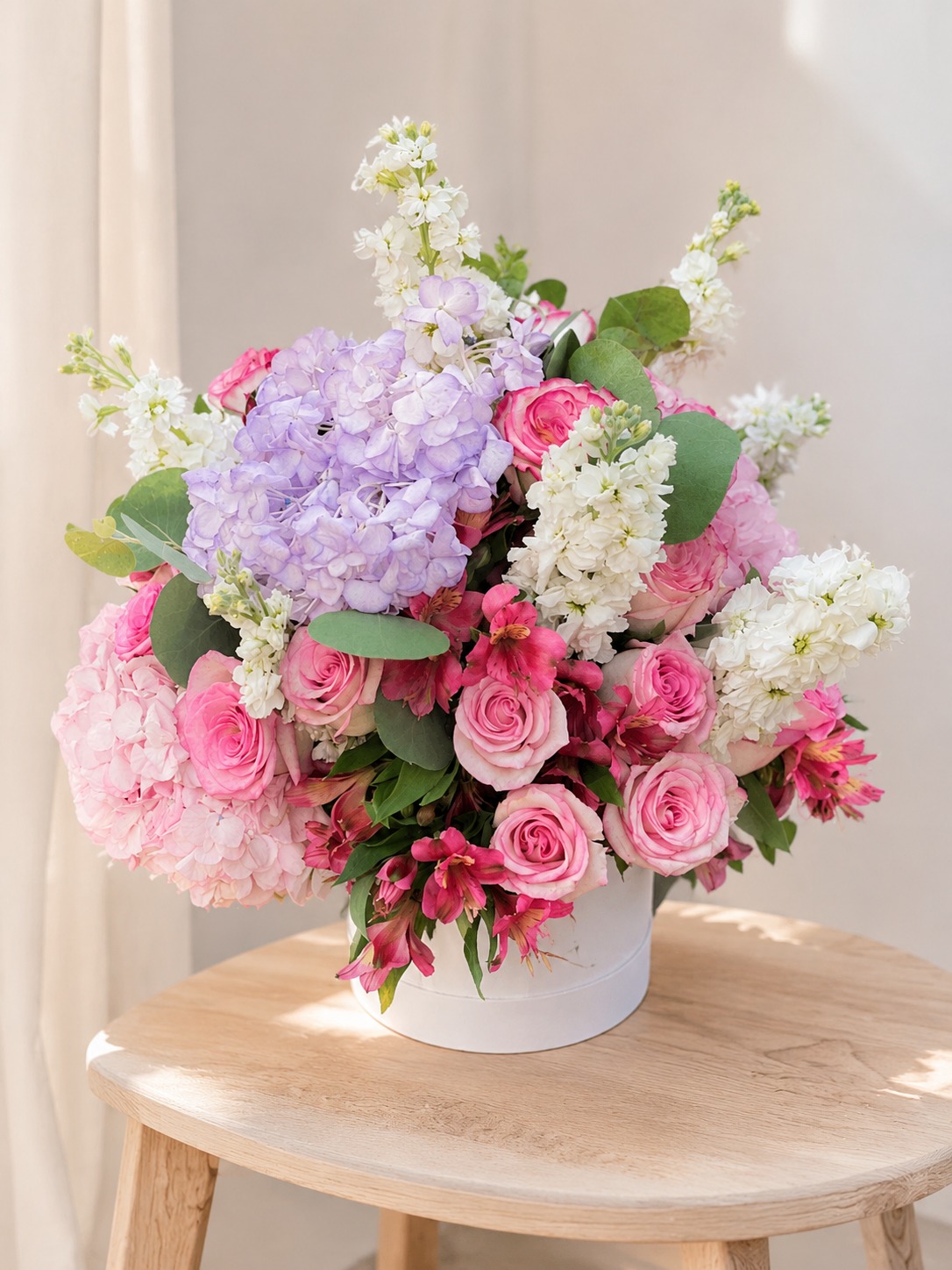 Ramo de Rosas, Hortensias y Alhelíes | Guayaquil - Floreria DIFIORI Guayaquil