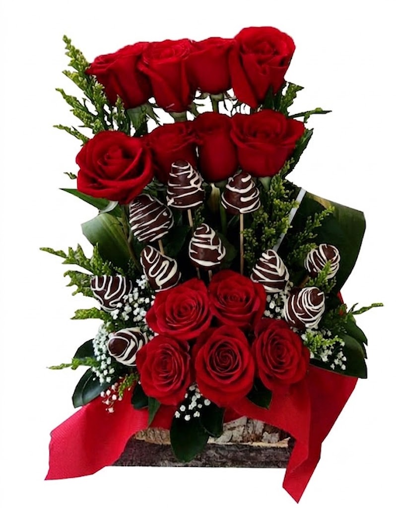 Flores para Aniversario con Rosas Rojas y Frutillas con Chocolate | Guayaquil - Floreria DIFIORI Guayaquil