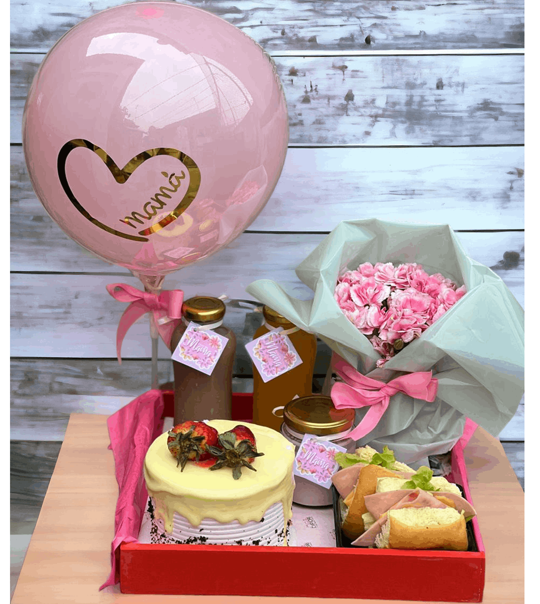 Desayuno Sorpresa Personalizado con Mini Torta en Guayaquil - Floreria DIFIORI Guayaquil