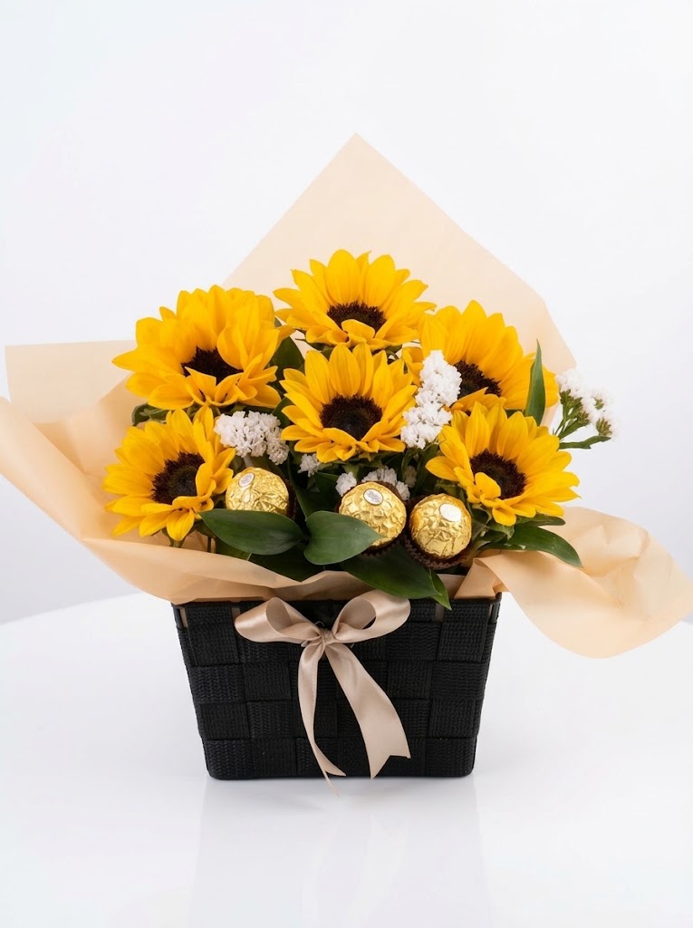 Ramo de flores con girasoles y chocolates en base de fierro en Guayaquil - Floreria DIFIORI Guayaquil