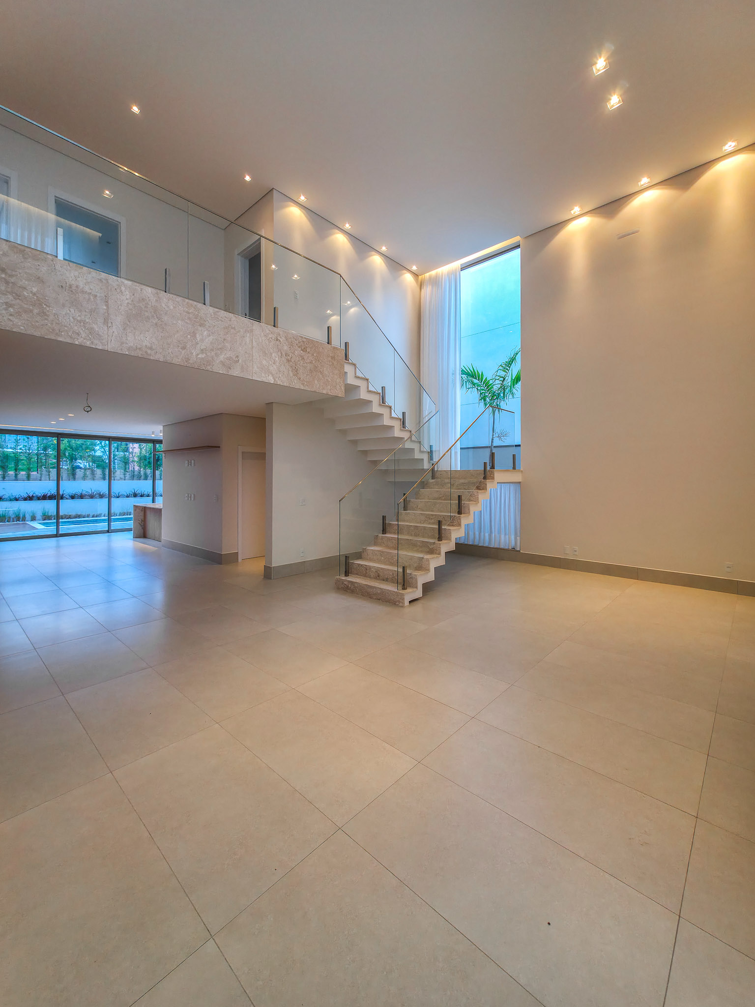 Sala pé direito duplo