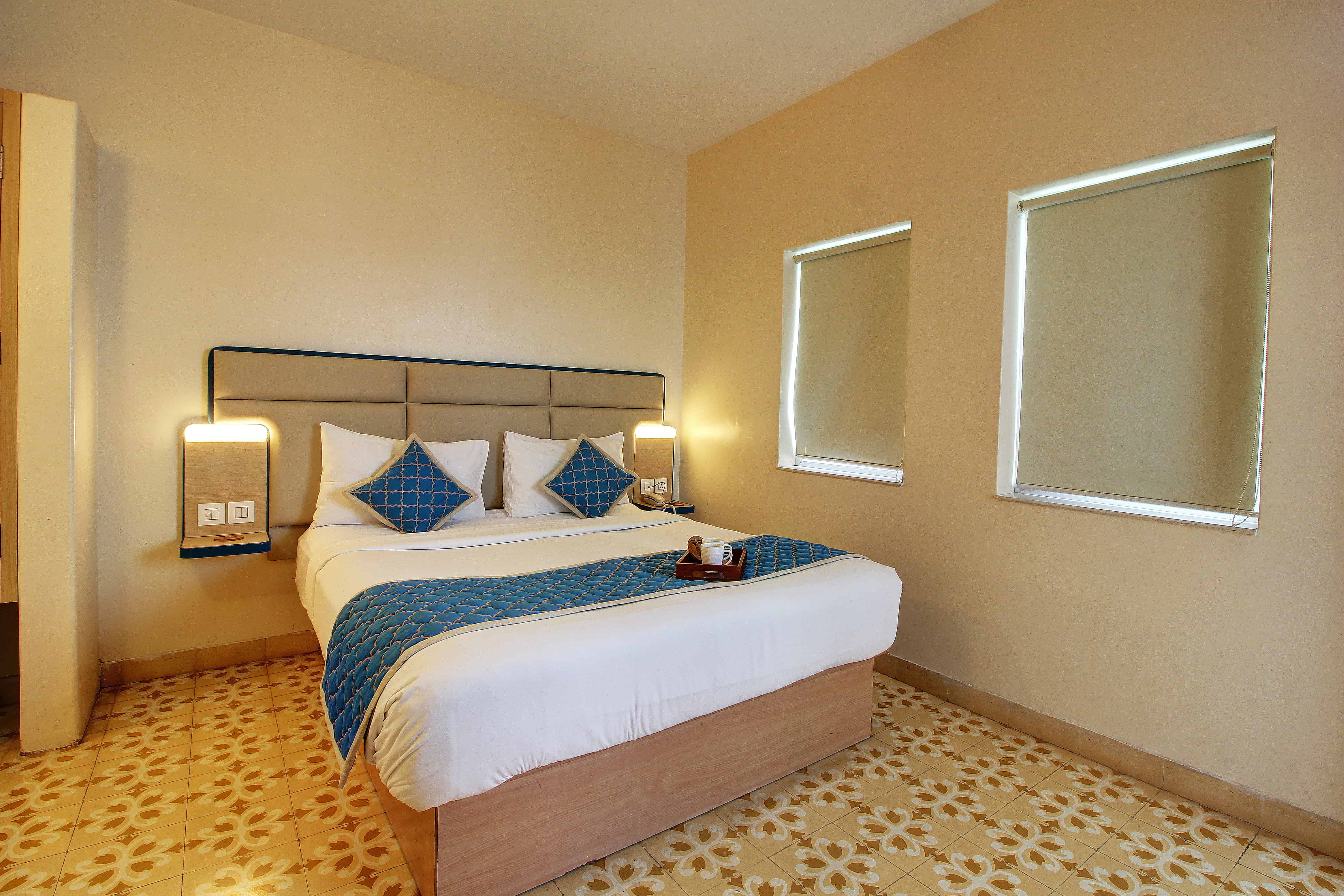 Room Detail