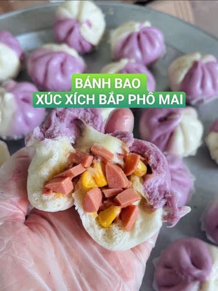 Bánh bao xúc xích phô Mai