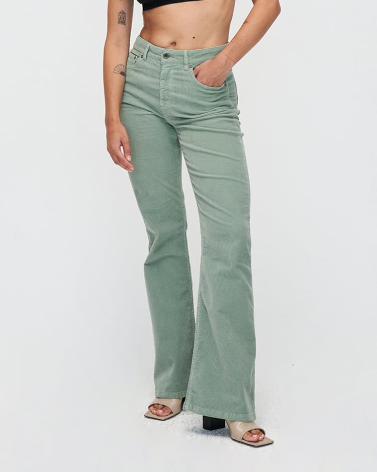 Women's corduroy pants Lisette flare sustainable Kuyichi