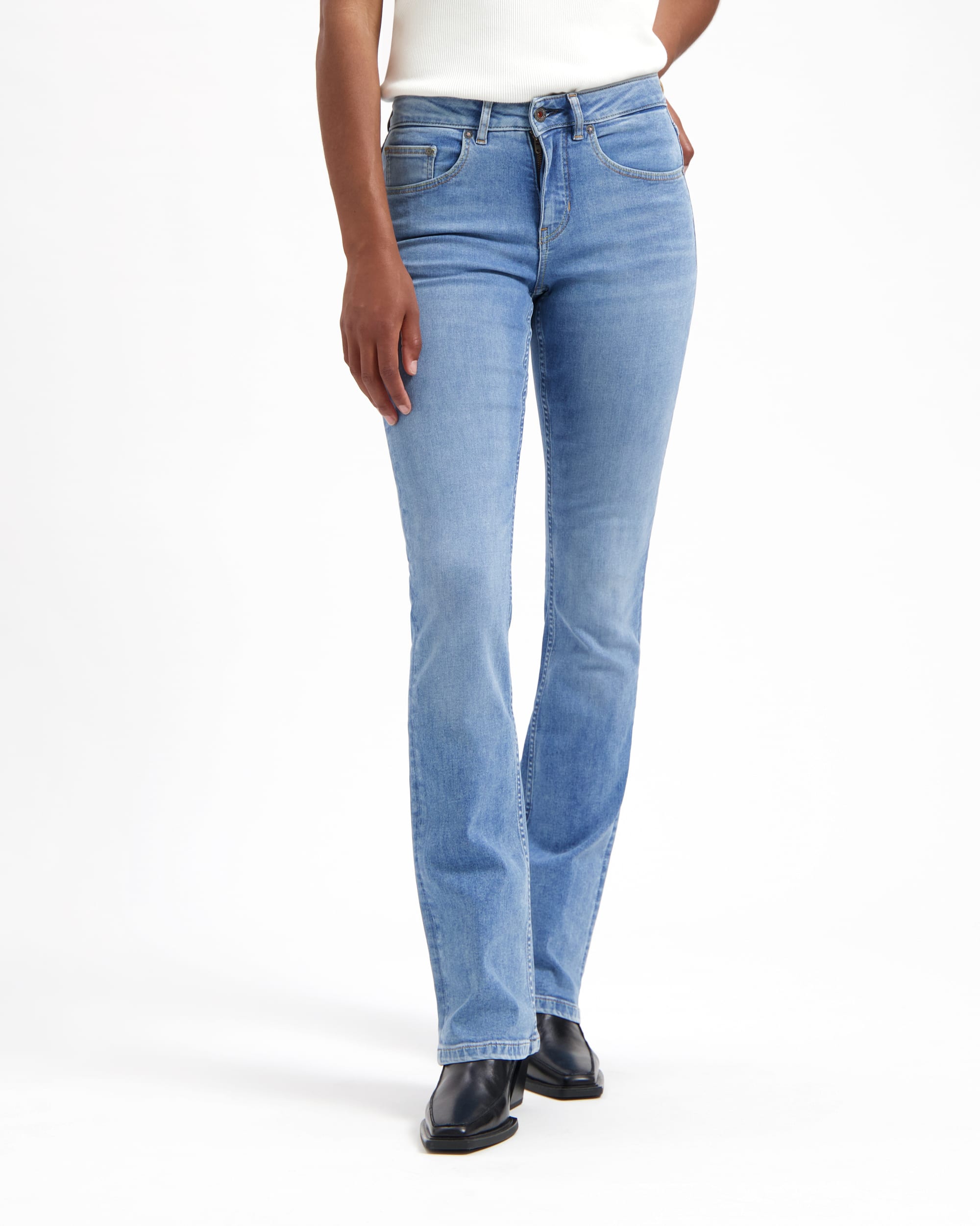 ᐅ Buy KUYICHI Amy women's bootcut jeans blue ᐅ Buy KUYICHI Amy women's bootcut jeans blue
