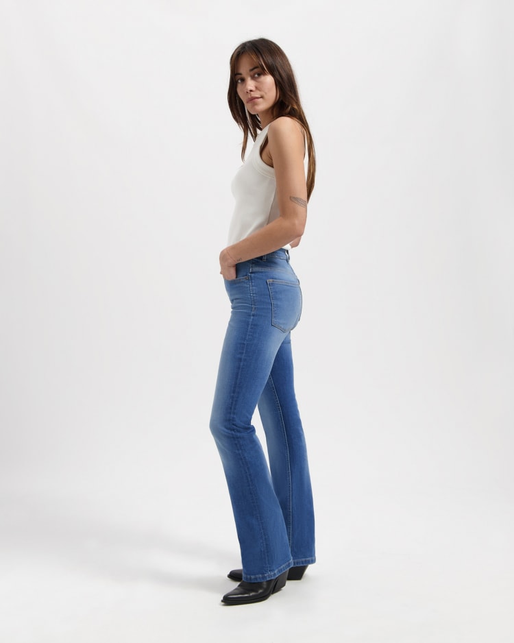 Zoe High Rise Bootcut Standard Blue