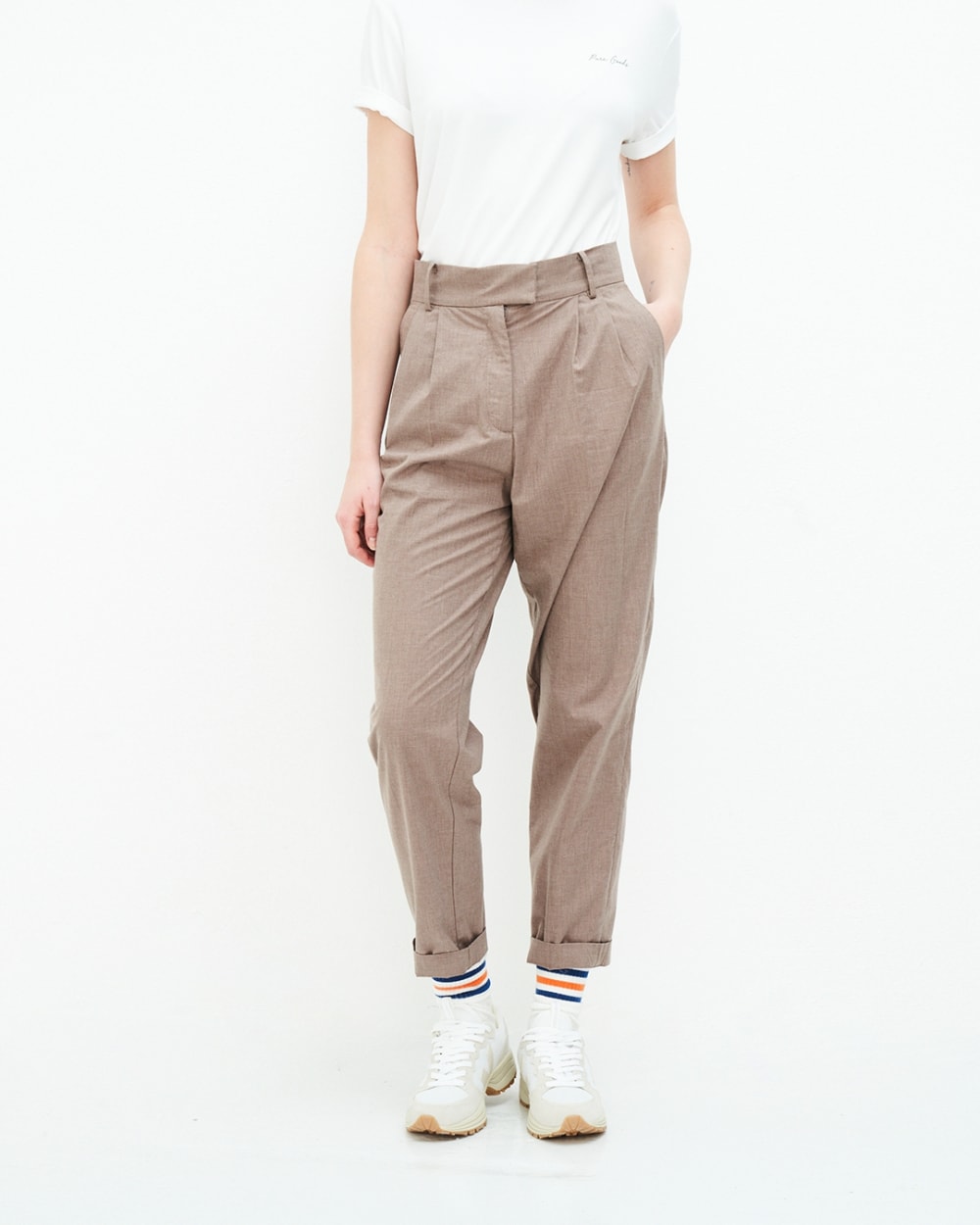 Mila zandkleurige chino broek