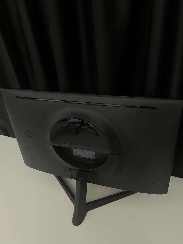 SAMSUNG 27" ODYSSEY G5 1Ms 200Hz 2K IPS GAMING MONITOR — görsel 2/3