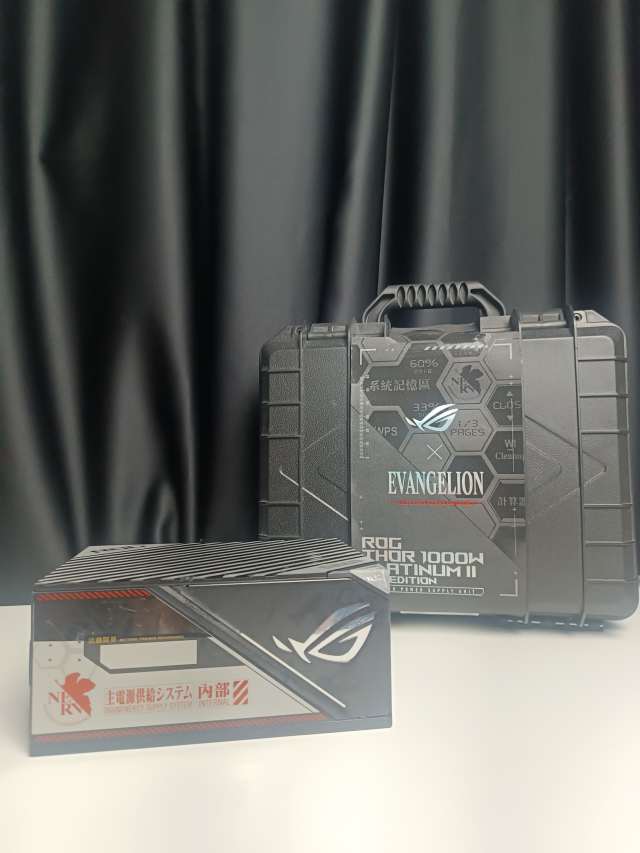 Asus Rog Thor Eva Edition ROG-THOR-1000P2-EVA-GAMING 1000 W Power Supply — görsel 3/9