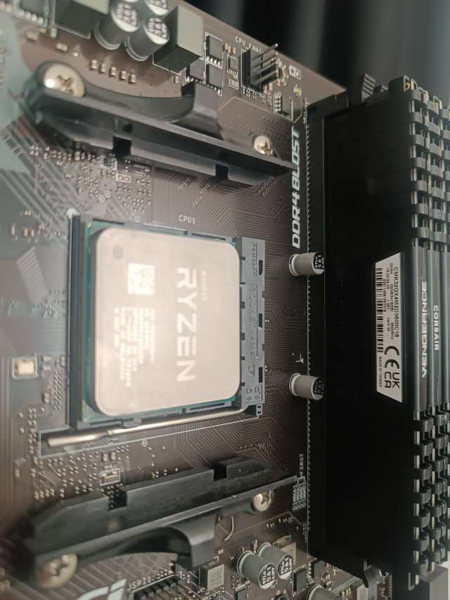 5800x3D / B450-A Pro / 64GB DDR4 Ram HAZIR SET — görsel 3/3