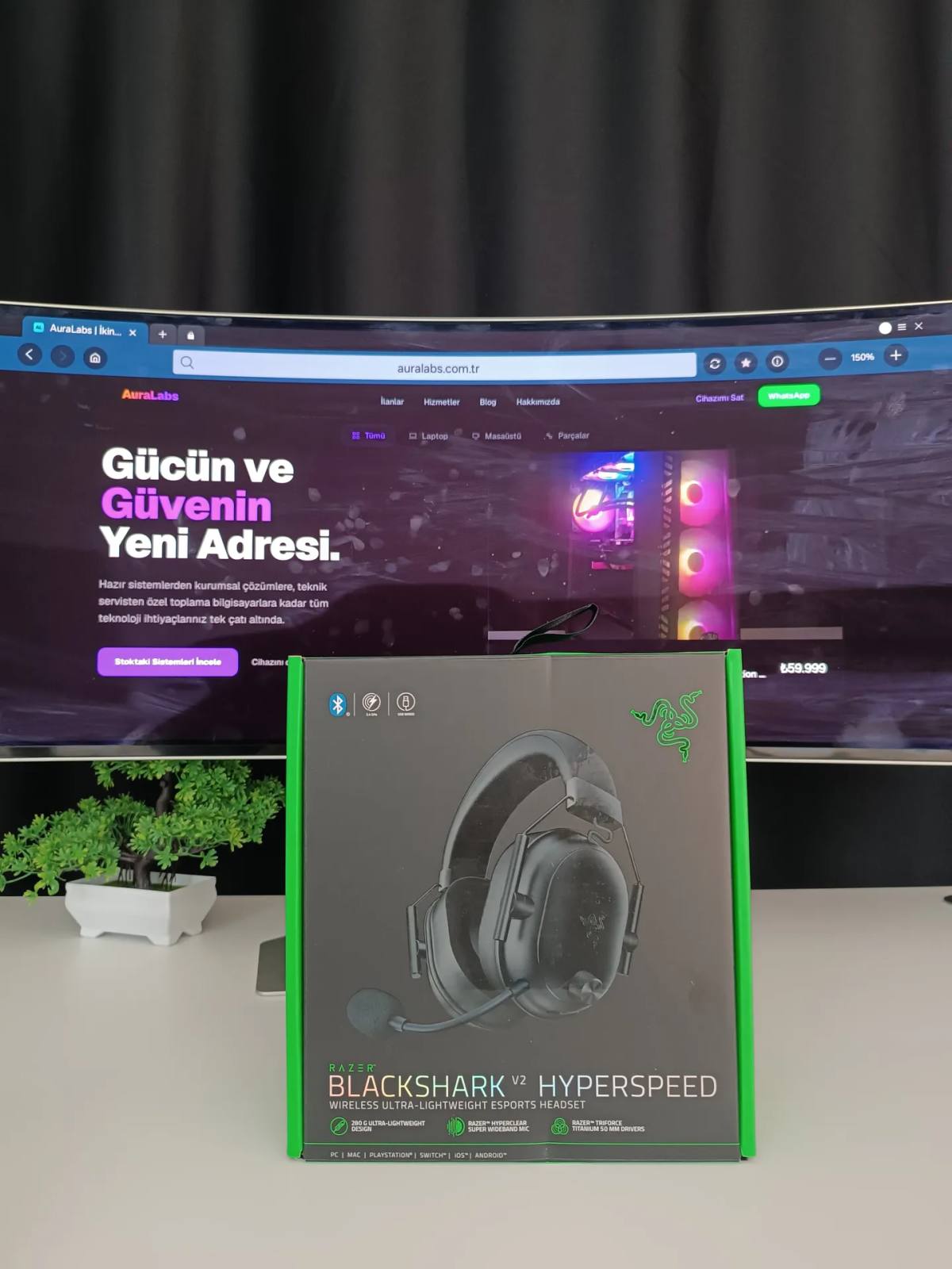Razer BlackShark V2 HyperSpeed Kablosuz Kulak Üstü Oyuncu Kulaklığı — görsel 1/2