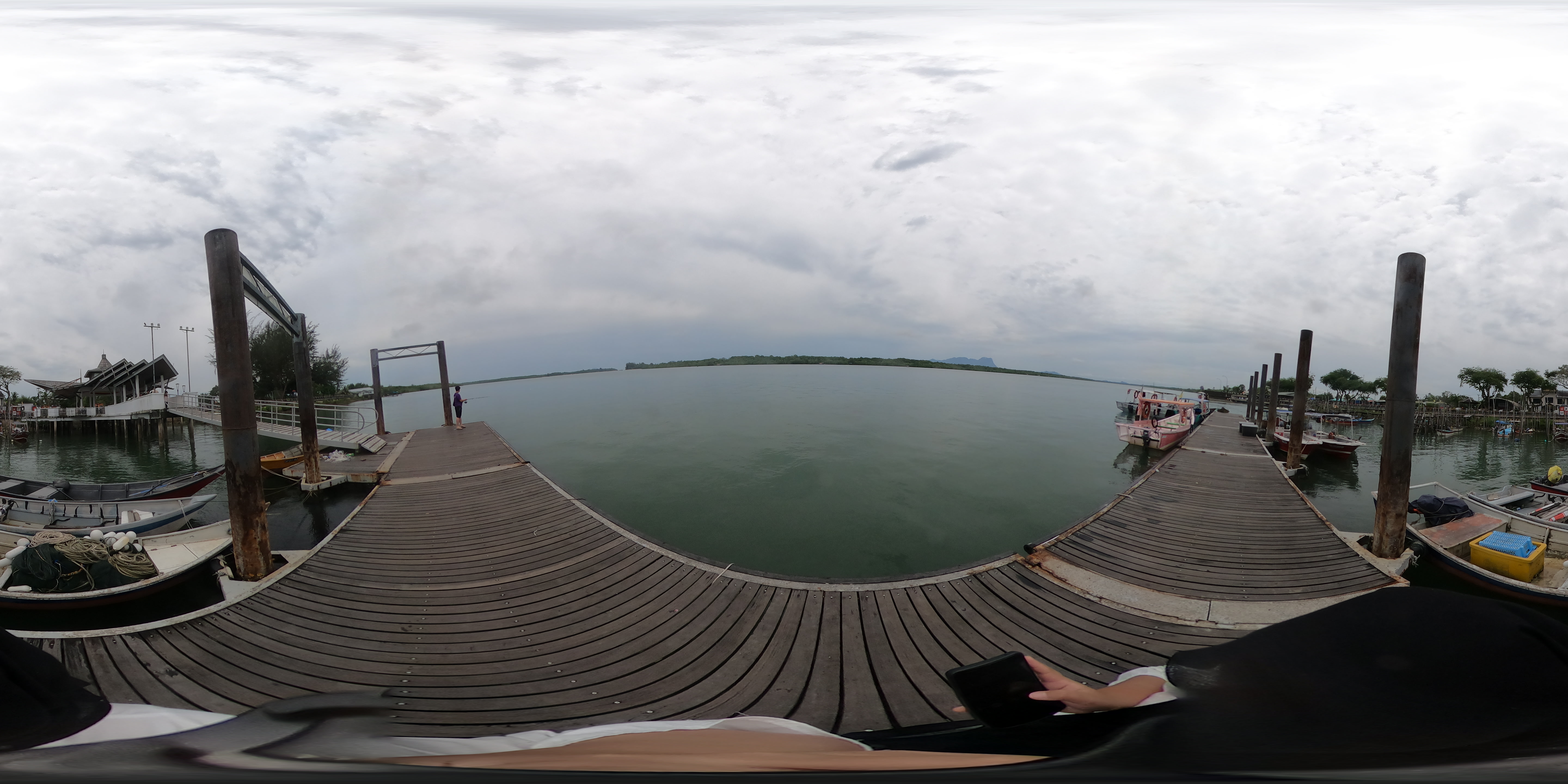 Esplanade Telaga Air 2