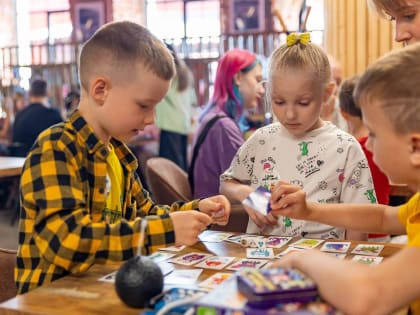 В фуд-холле «Стачка» прошёл фестиваль в рамках празднования Дня защиты детей