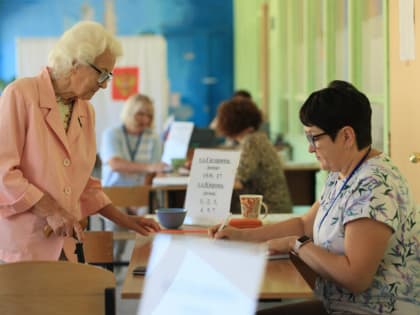 Старшее поколение на выборах в Королёве