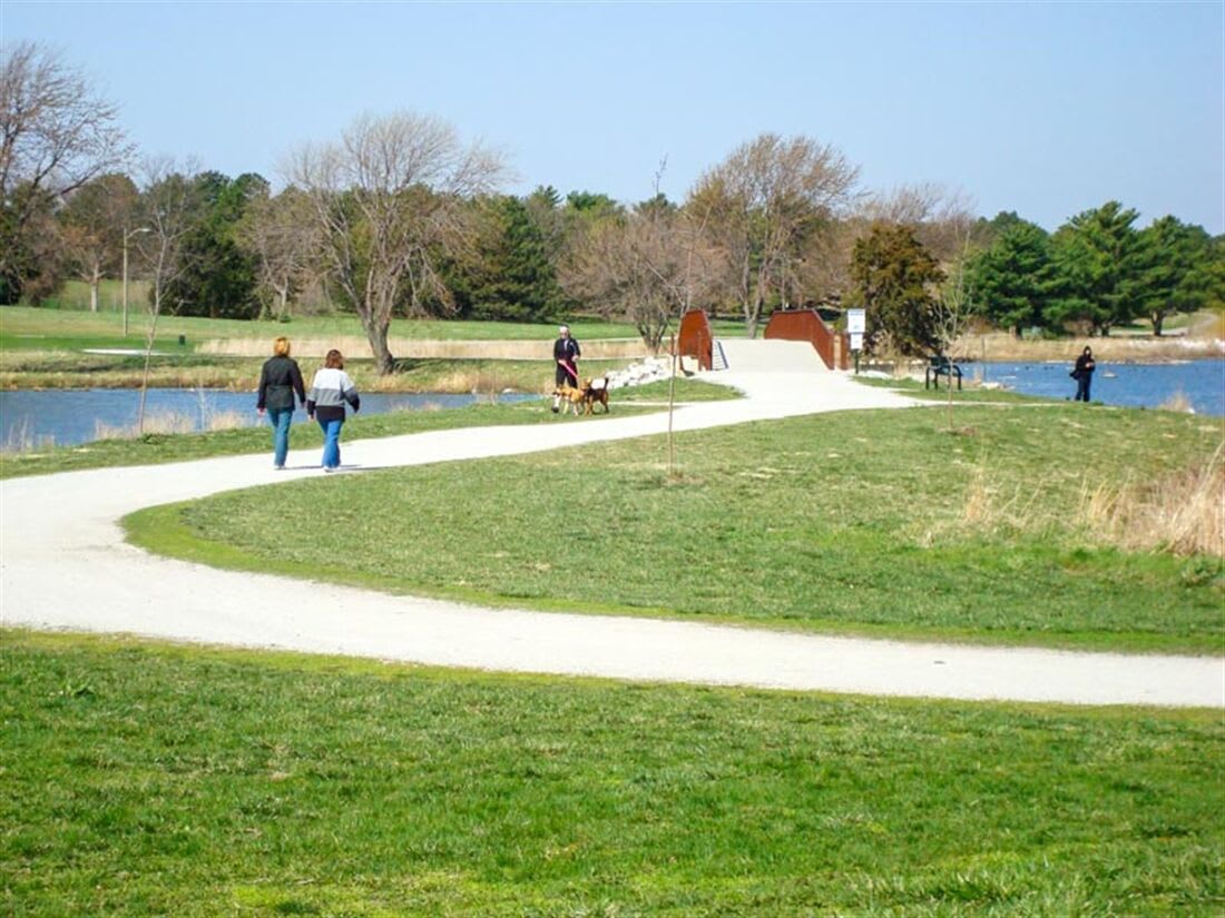 Holmes Lake Park