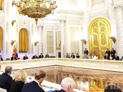 Губернатор Михаил Евраев принял участие в заседании Госсовета в Кремле