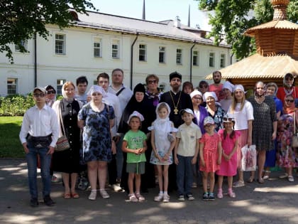 СОСТОЯЛСЯ ТОРЖЕСТВЕННЫЙ ВЫПУСКНОЙ АКТ ДЛЯ УЧАЩИХСЯ ШКОЛЫ ДИСТАНЦИОННОГО ОБУЧЕНИЯ ГОСУДАРСТВЕННОГО ОБРАЗОВАТЕЛЬНОГО УЧРЕЖДЕНИЯ ЯРОСЛАВСКОЙ ОБЛАСТИ «ЦЕНТР ПОМОЩИ ДЕТЯМ»