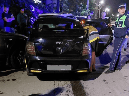 В Ярославле дрифтер протаранил шесть машин