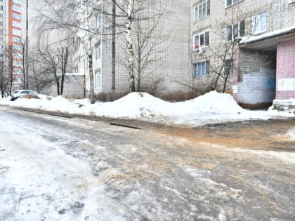 Во Фрунзенском районе Ярославля проверили качество уборки во дворах